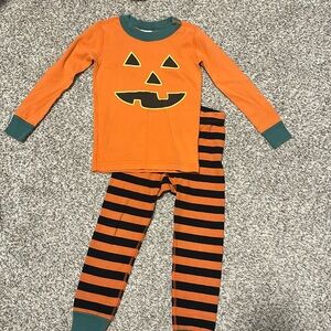 Hanna Andersson Halloween toddler pajamas size 4!